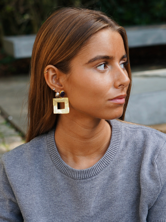 Brincos Aurora Square